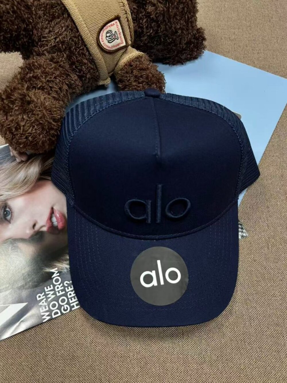 🎵Alo Navy Blue Trucker Hat Basic Urban Everyday Style 🧢 - Picture 2 of 4